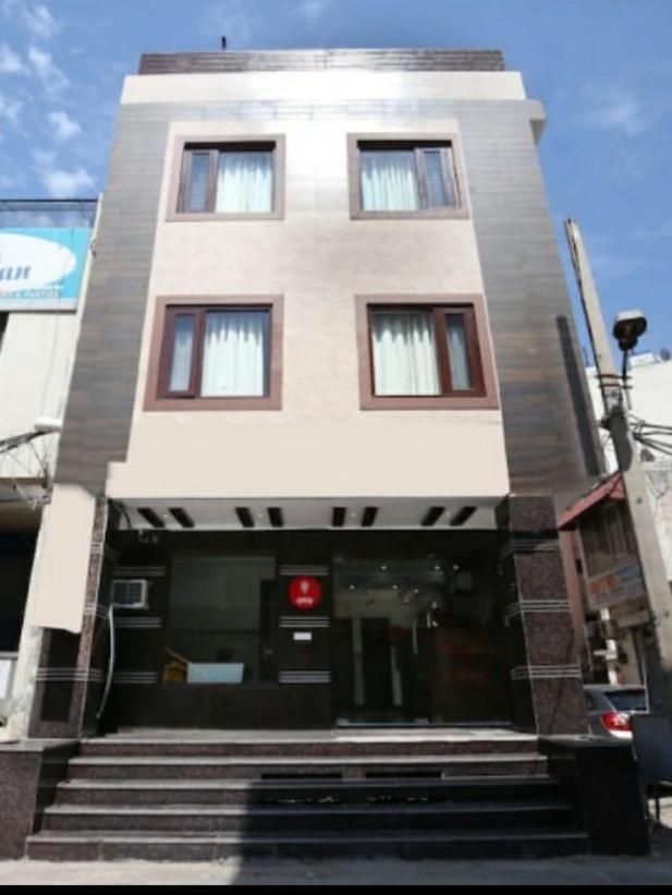 Zirakpur Hotel Silver Palm מראה חיצוני תמונה